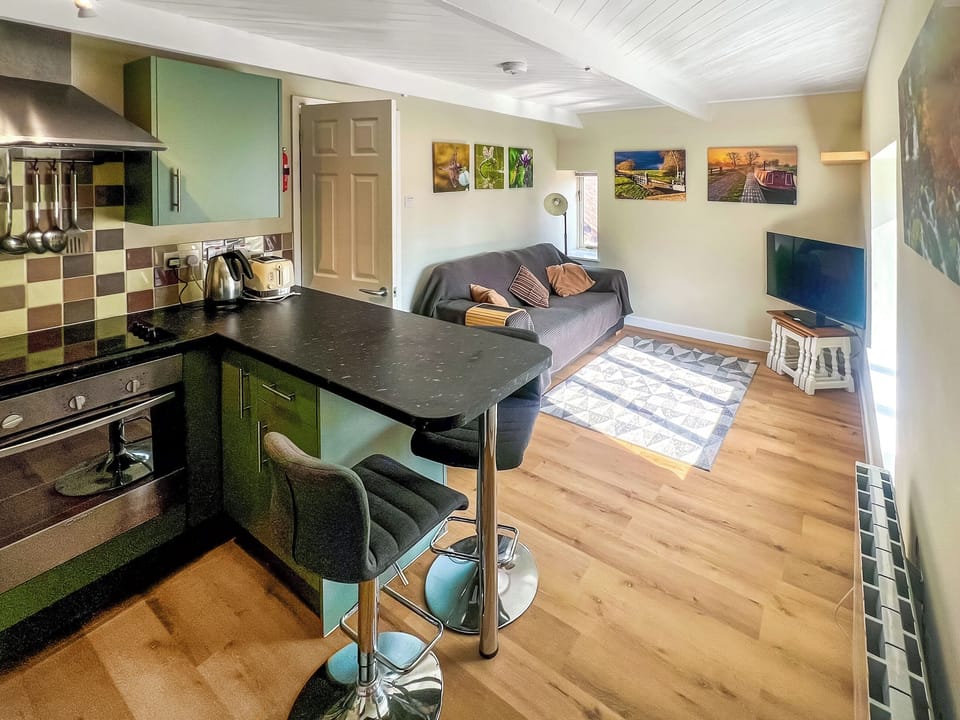 Open plan living space | Dragonfly 1 - Dragonfly Barn, North Newton