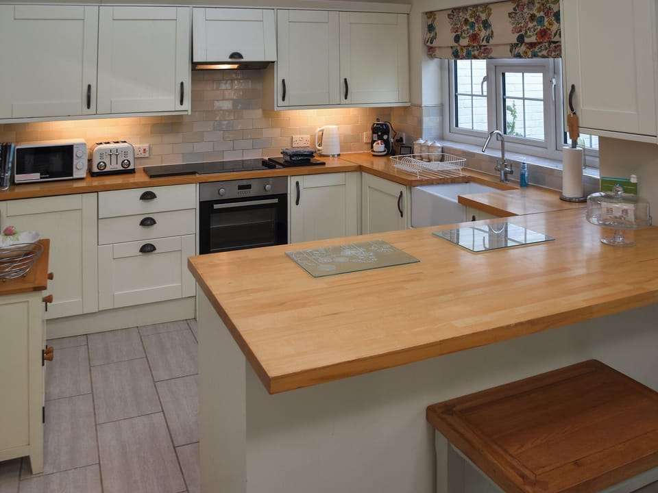 Kitchen/diner | Captain&rsquo;s Cottage, Winterton-on-Sea