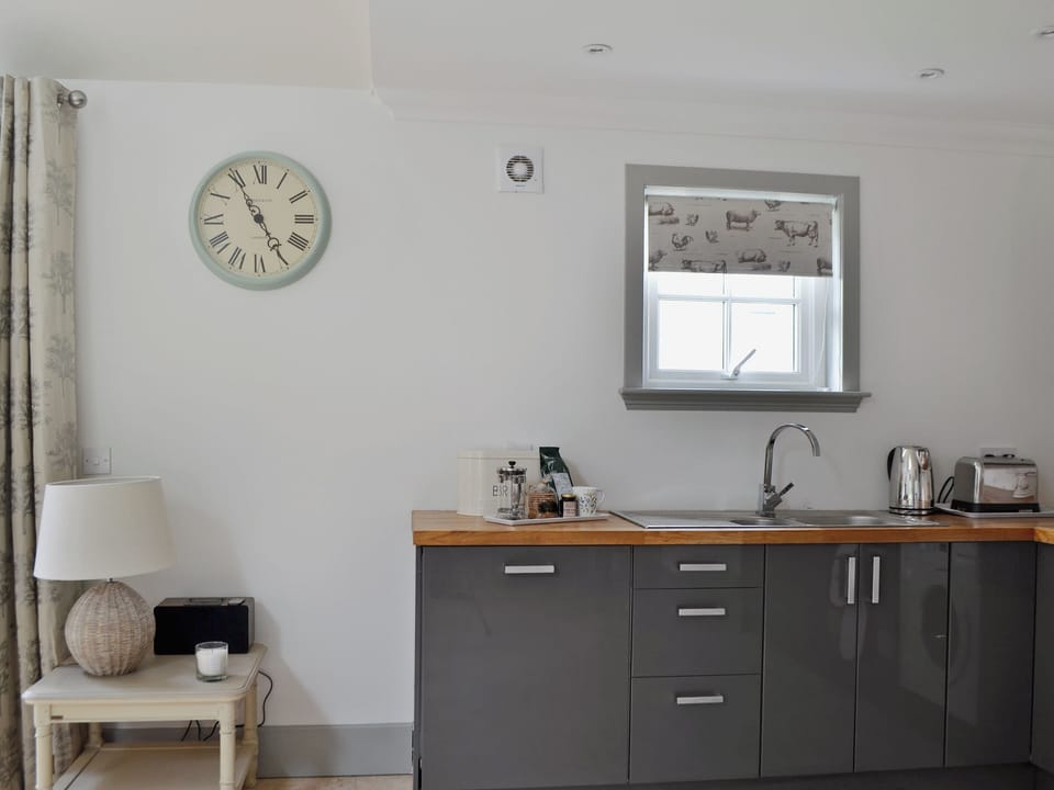 Open plan living/dining room/kitchen | Geordie&rsquo;s Byre, near Comrie and Crieff