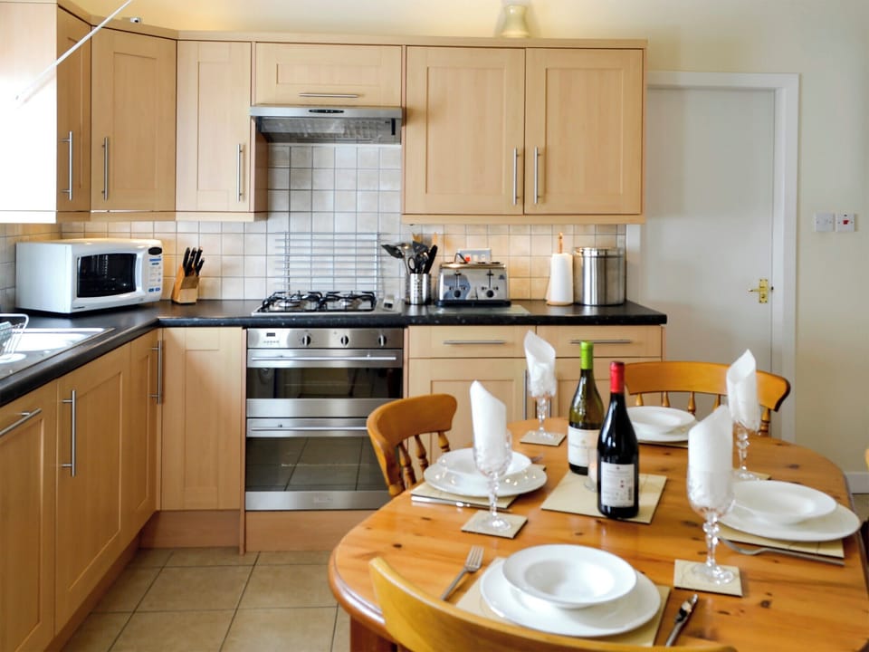 Kitchen and dining area | Kirsty Cottage, Moffat