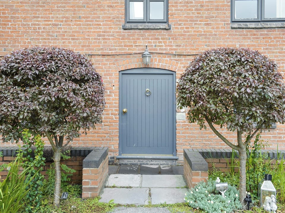 Elegant entrance to holiday home | Buddileigh Farm, Betley, near Nantwich
