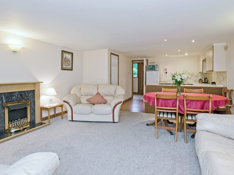 Open plan living/dining room/kitchen | Wayford Bridge Granary - Grebe, Wayford Bridge, nr. Stalham
