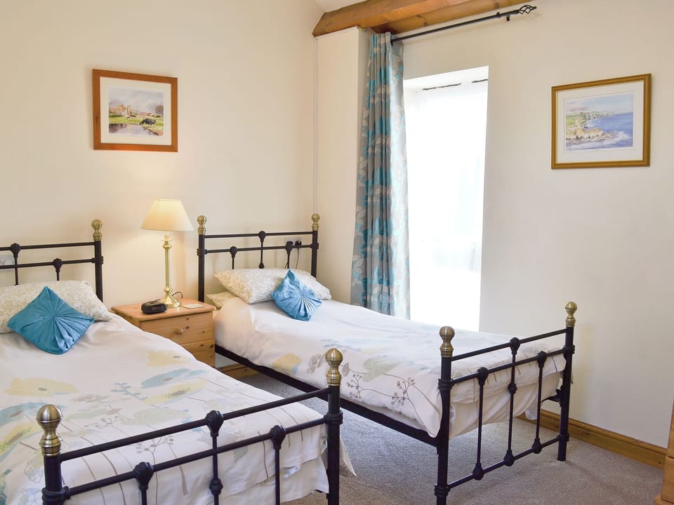 Twin bedroom | Rockville Farm - Shyre Stable, Bempton, nr. Flamborough