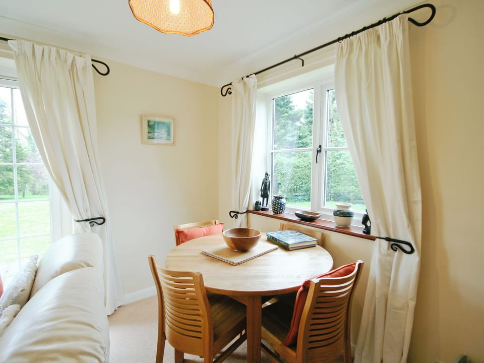Living room/dining room | Linda&rsquo;s Lodge, Nr. Halesworth