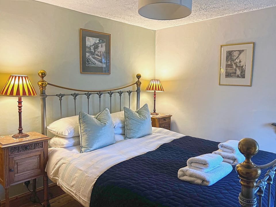 Double bedroom | Rustic Cottage, Bowness-on-Windermere