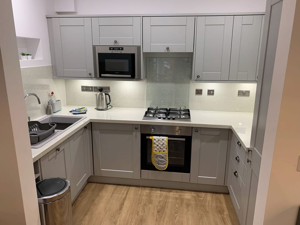 Fully appointed kitchen | 2 Windsor House, Keswick