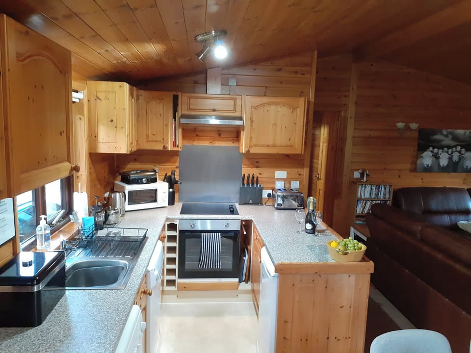 Open plan living space | Ewe How - Burnside Park - Burnside Park, Keswick