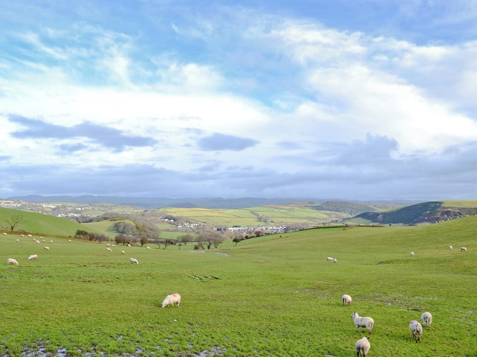 Stunning views to the surrounding Welsh countryside | No 5 Pengraig Draw - Pengraig Cottages, Near Llanfarian