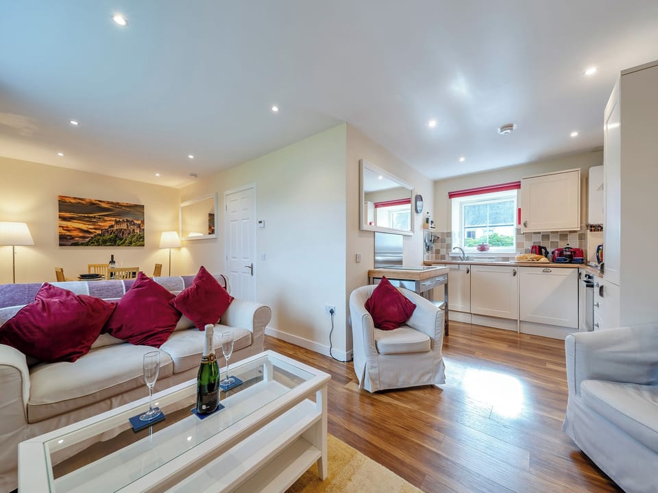Living room/dining room | Peregrine Cottage - Osprey Hideaways, Stirling