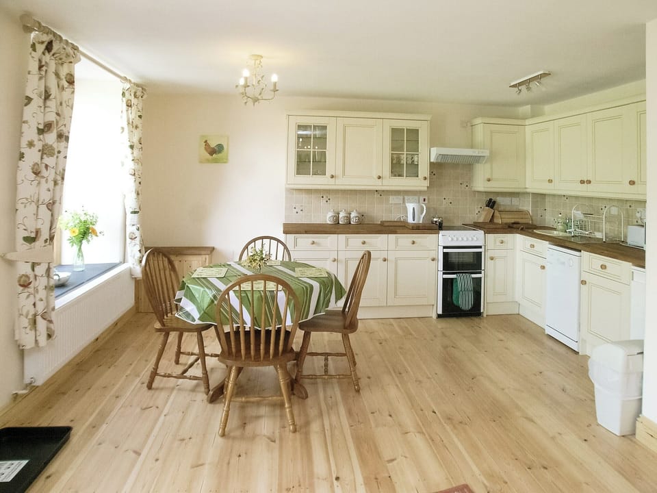 Kitchen/diner | Pear Tree Cottage, St Mellion, Saltash