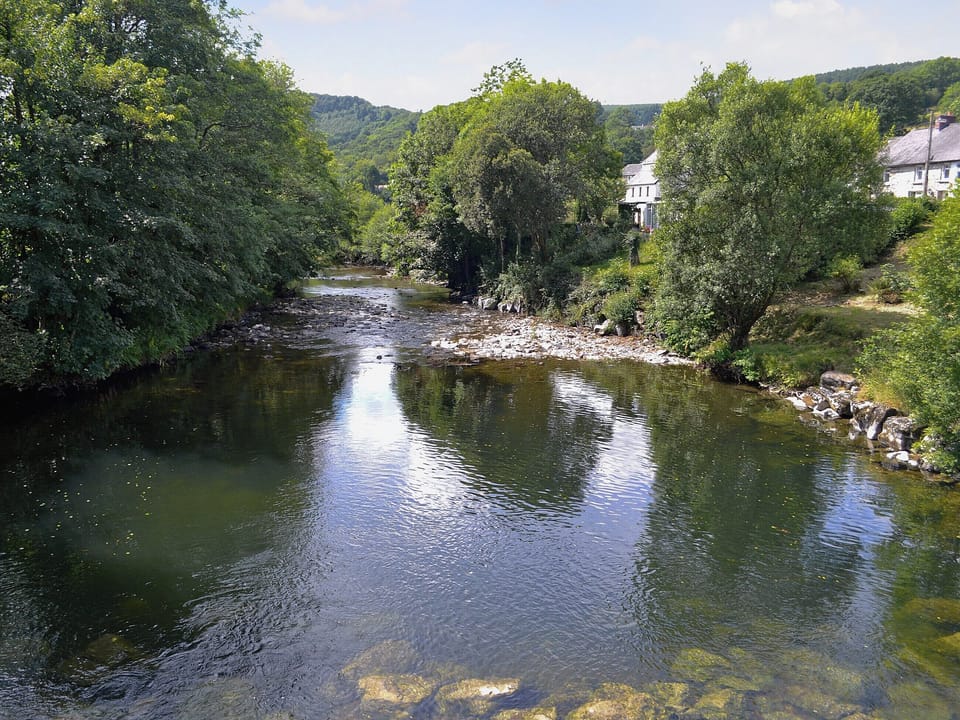 Surrounding area | Maes-yr-Adwy, Abergorlech