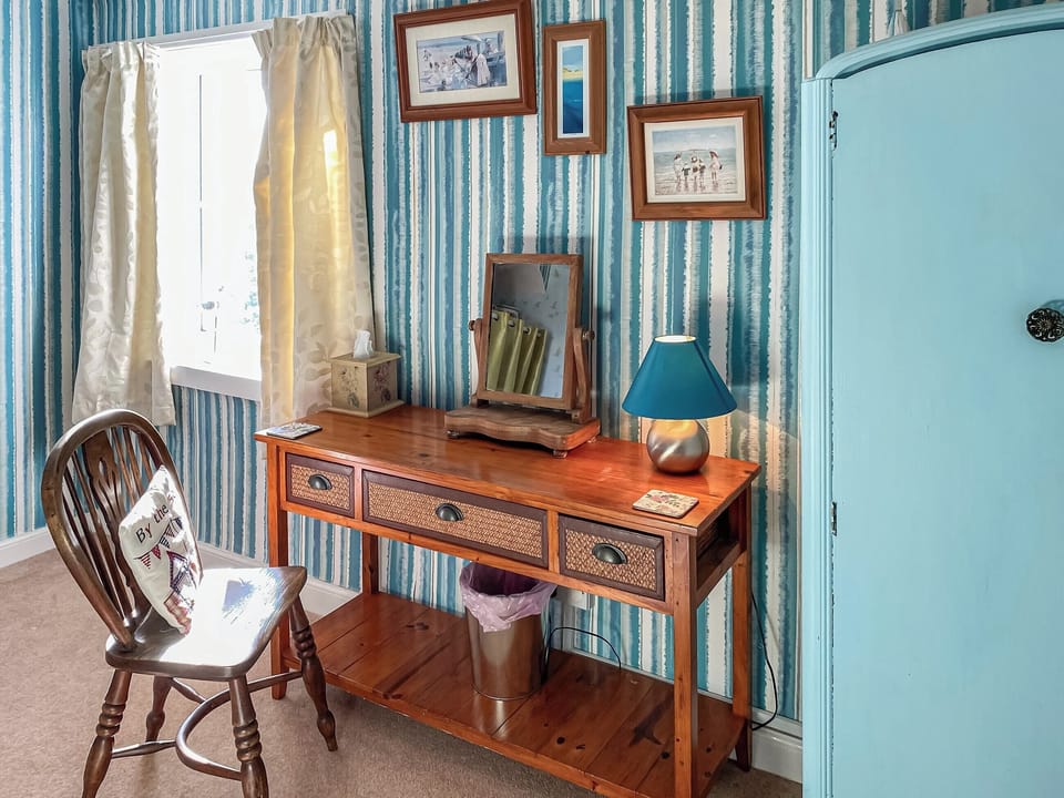 Twin bedroom | The Warren, Bacton
