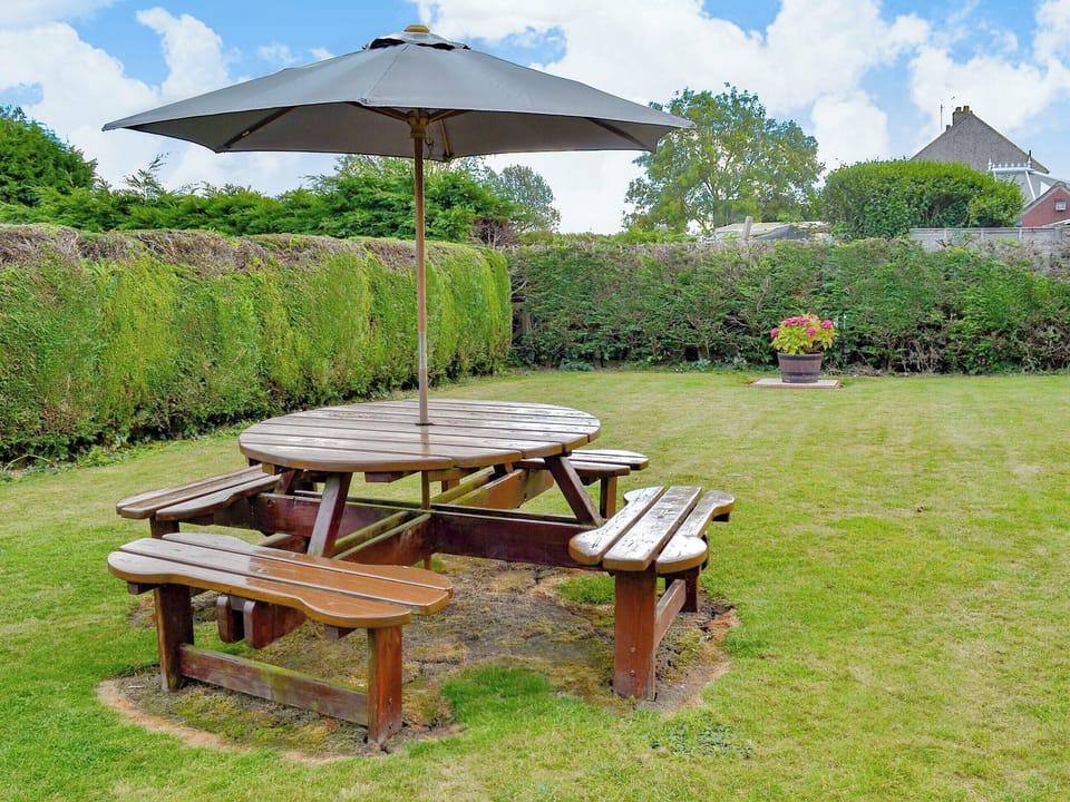 Peacful garden with sitting out area | The Bungalow, Lebberston, near Filey