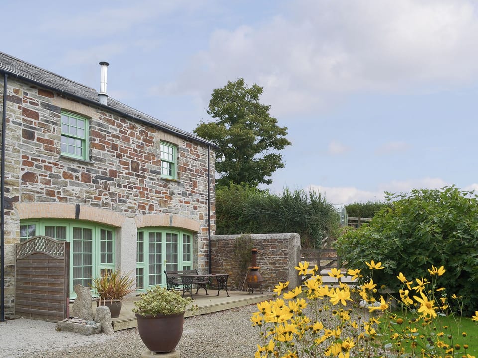 Charming stomebuilt holiday cottage | The Coach House - Pendewey Farm Cottages, Bodmin