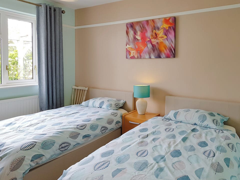 Comy twin bedroom | Sandringham Heights, Paignton