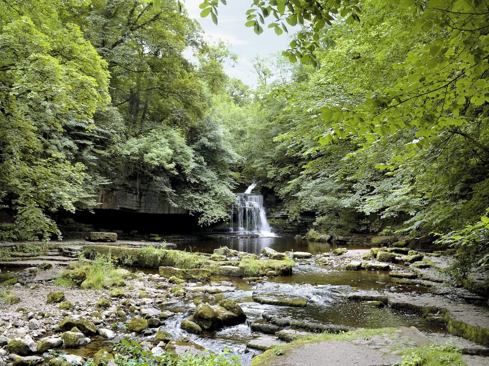 West Burton Waterfalls | Craven House, West Burton near Leyburn