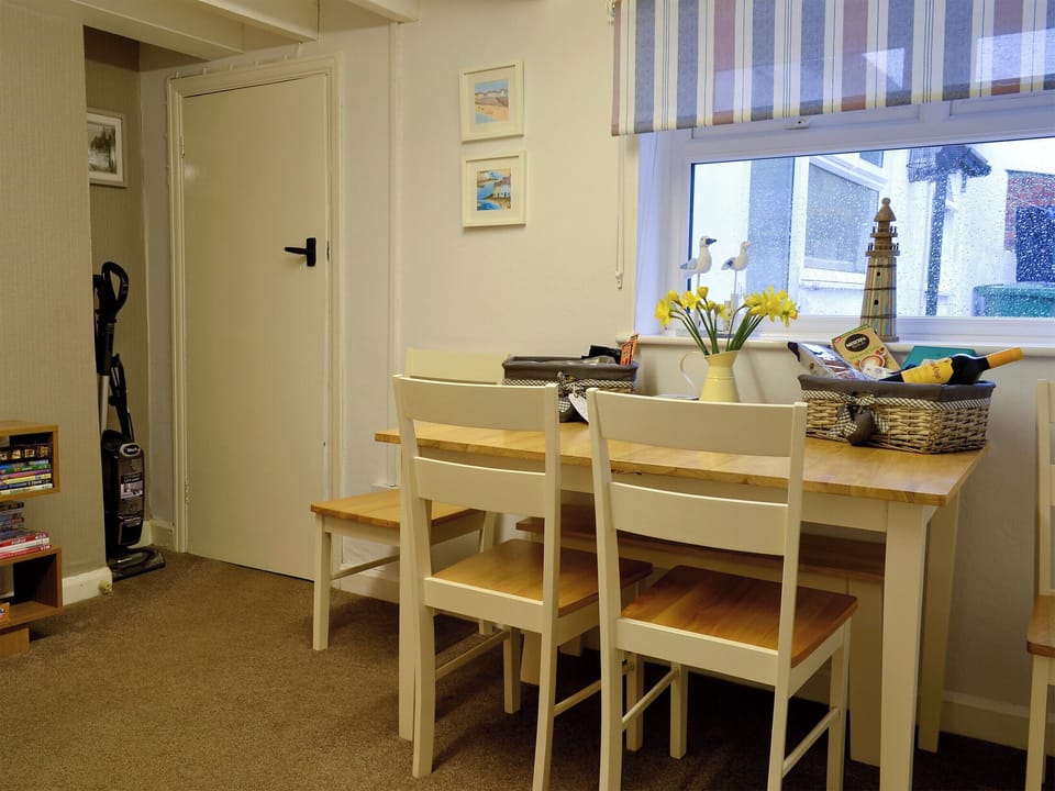 Dining room | Billy Napp&rsquo;s Cottage, Filey