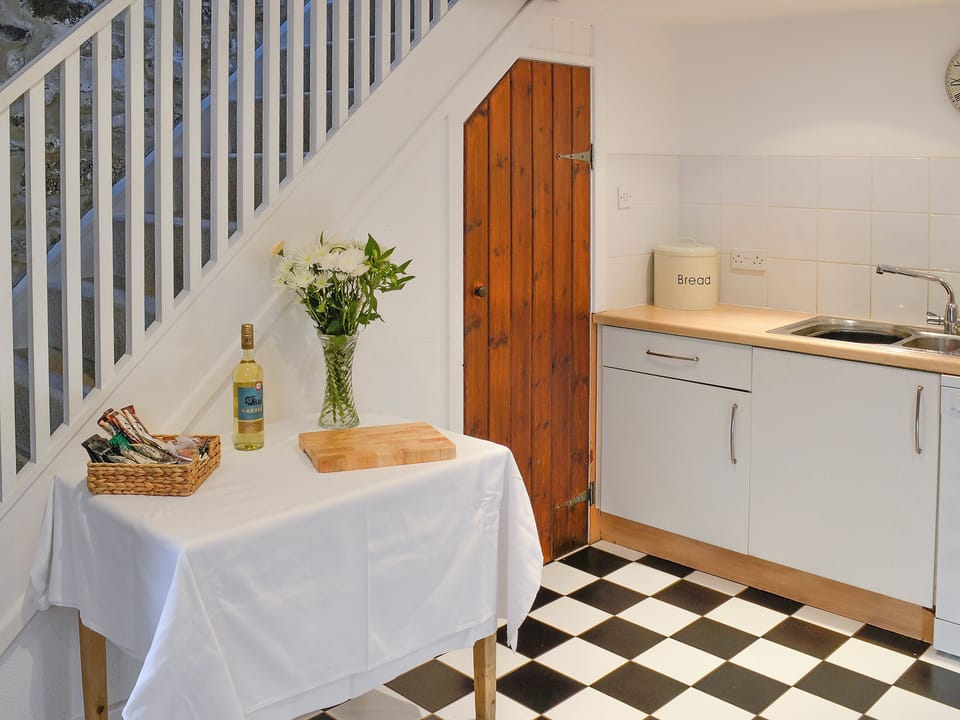 Double bedroom | Wood&rsquo;s Barn - East House Farm and Wood&rsquo;s Barn, Beckermonds, near Kettlewell