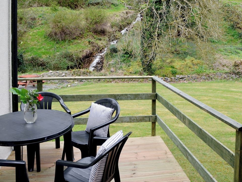 Sitting-out-area | Stable , Nr. Liskeard