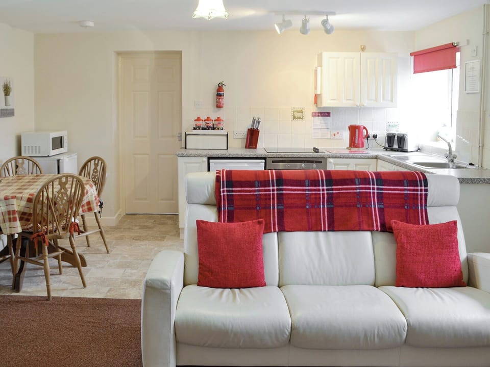Good-sized open-plan living space | Foxglove Cottage - Dairy Farm Cottages, Wootton Fitzpaine, near Charmouth