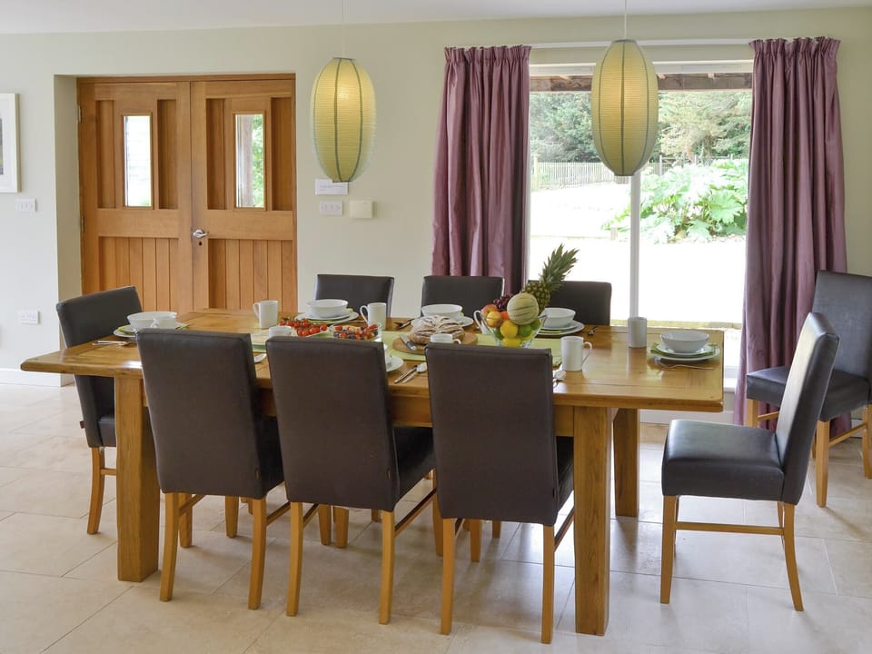 Convenient dining area | Lock Cottage, Aylsham