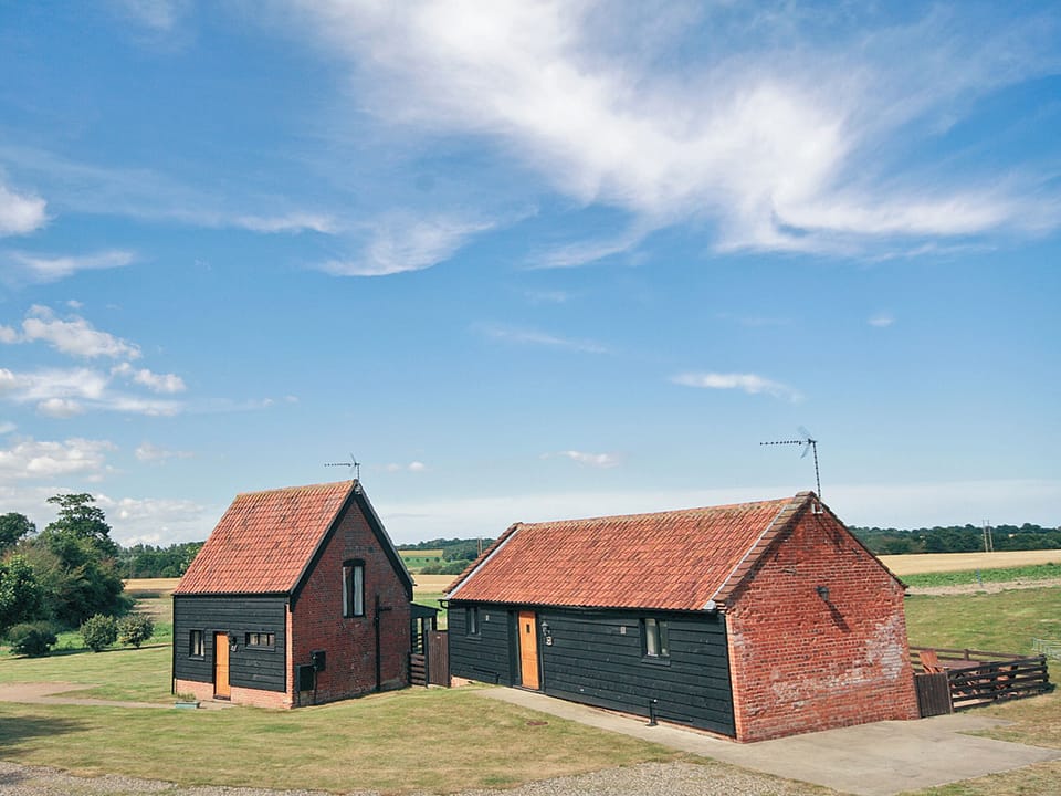 Sally&rsquo;s Nest (left) Carol&rsquo;s Cottage (right) | Carol?s Cottage, Wenhaston, nr. Southwold