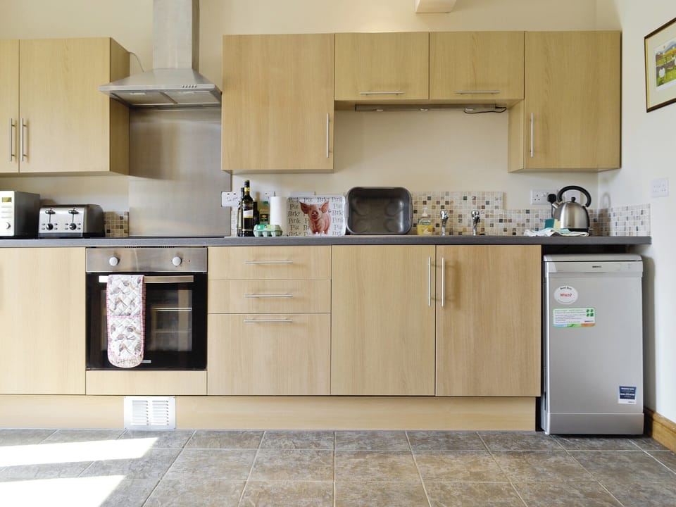 Open plan living/dining room/kitchen | The Lodge at the Granary, Gretton, nr. Cheltenham