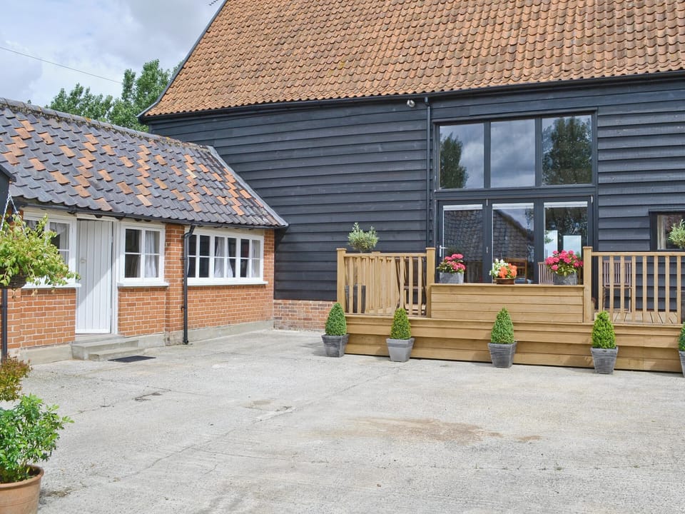 Exterior | Rose Farm Barn, Cratfield, nr. Laxfield