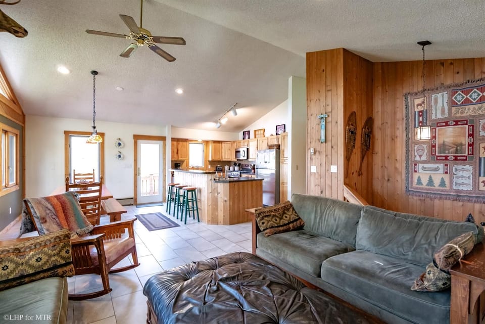 Upper Level Main Living Area