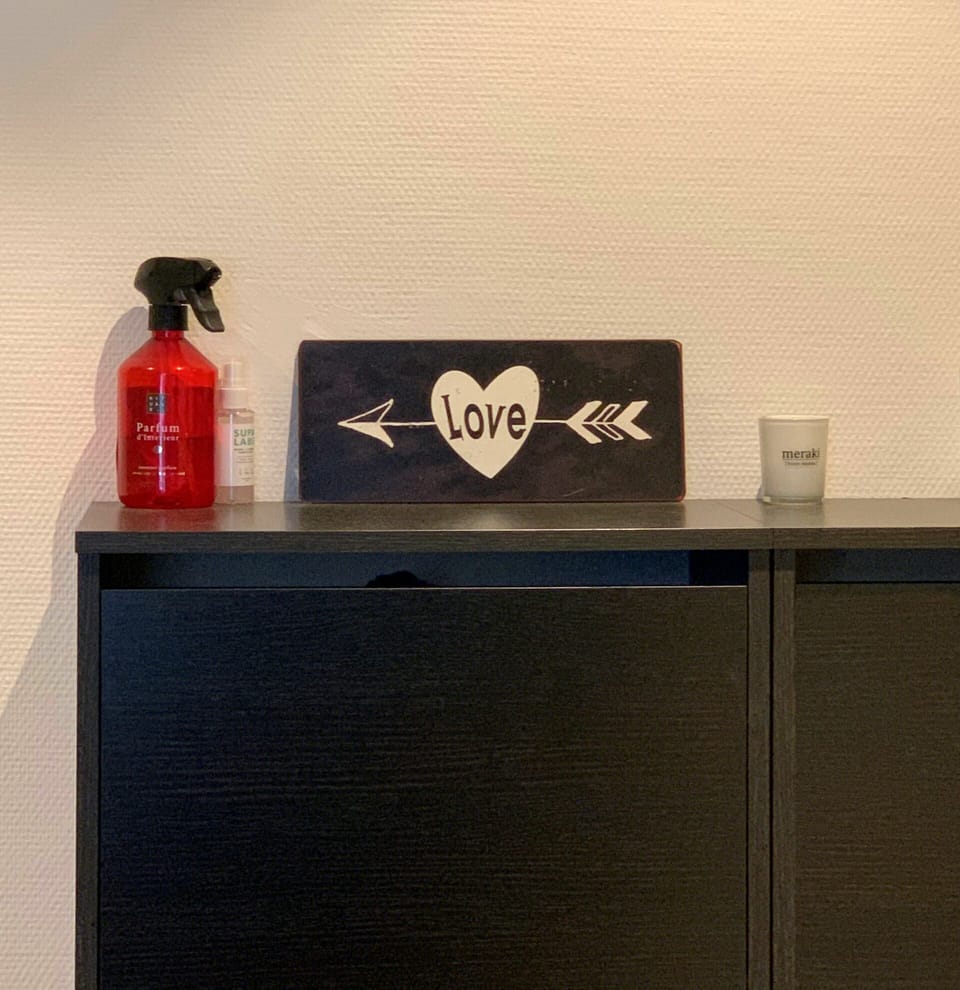 Room Detail