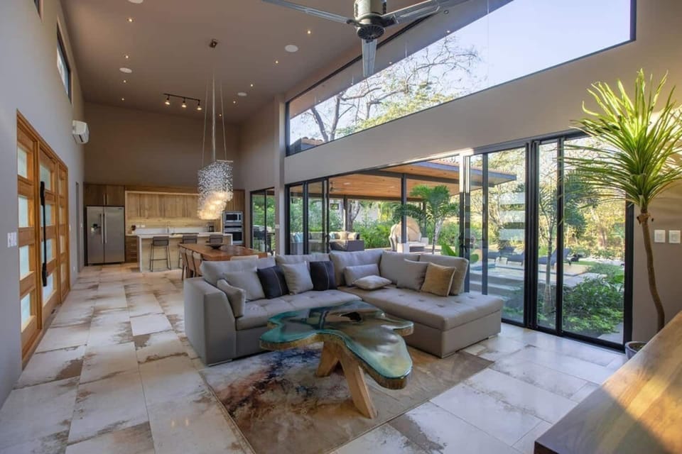 View to the dining, kitchen and living room area 