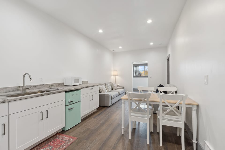 Lower Level Kitchenette/dining and sitting room
