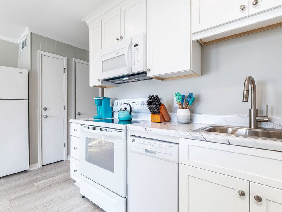 Fully equipped kitchen with Keurig