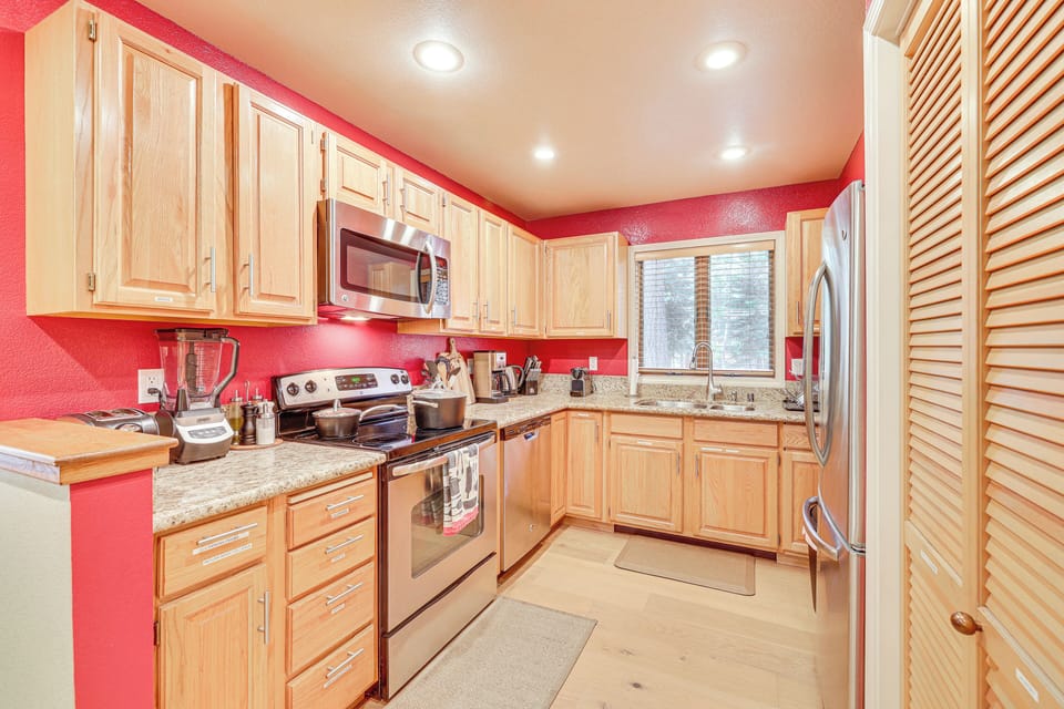 Kitchen | Fully Equipped