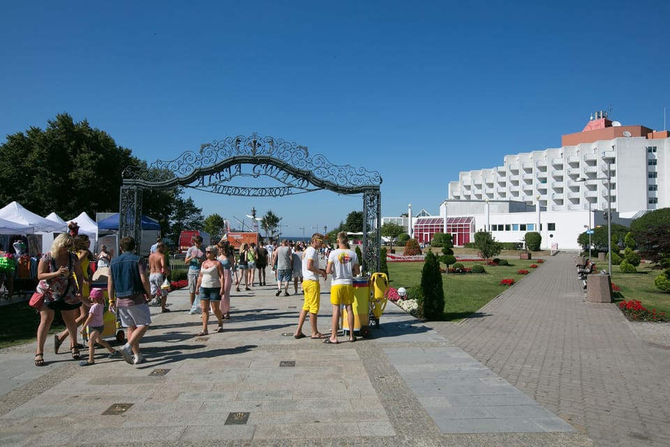 Immediate Surroundings [summer] (<1 km)