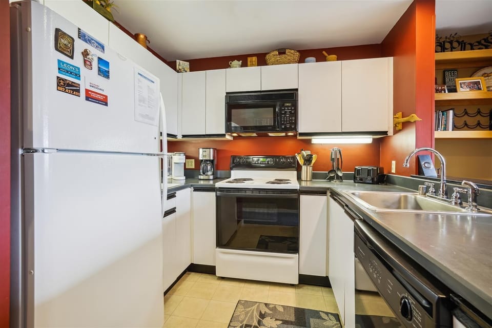 Cook some great meals in this kitchen.