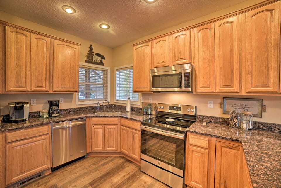 Kitchen | Fully Equipped