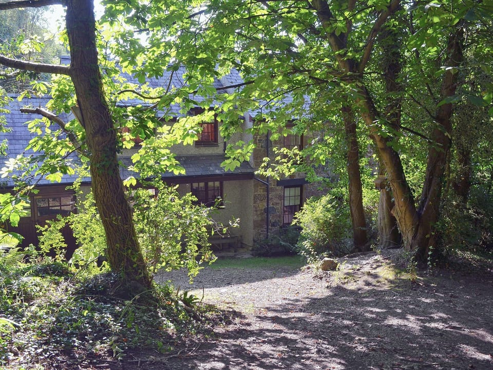 Exterior | Cae Ocyn, Llangaffo, Anglesey