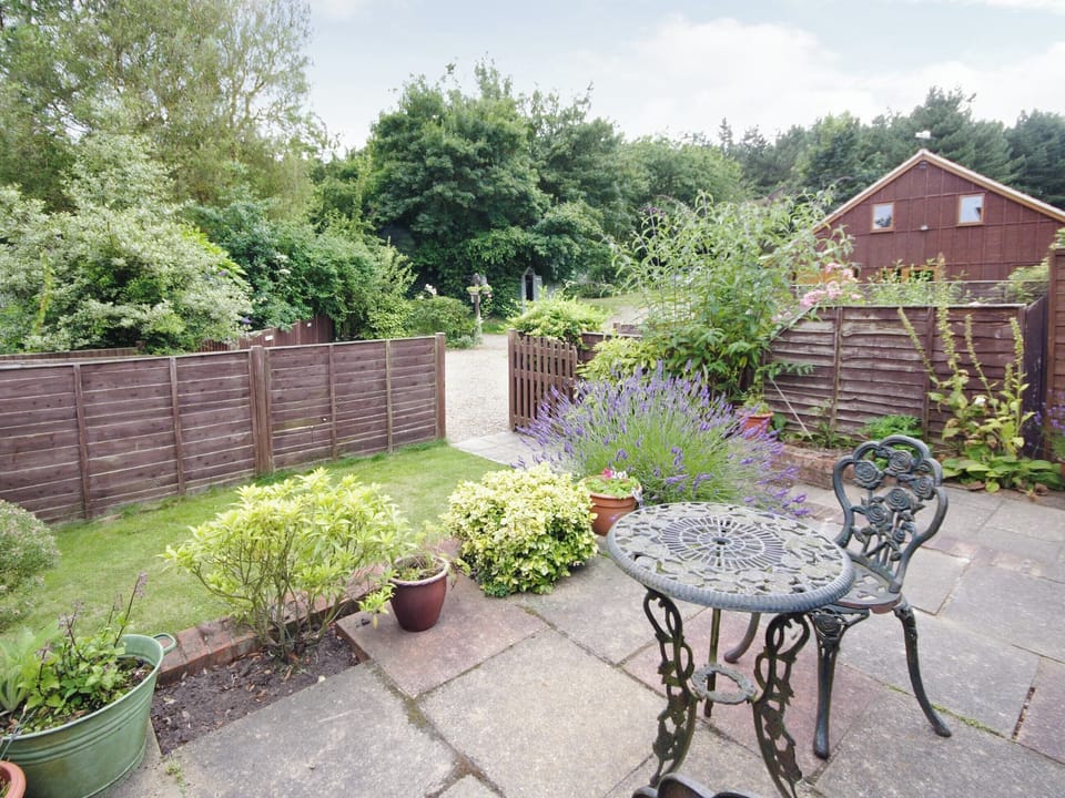 Sitting-out-area | Thorpegate, Thorpe Market, Norfolk 