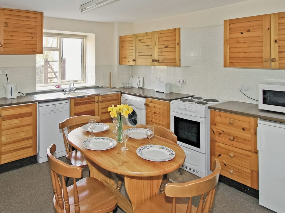 Kitchen/diner | Maxmills Cottage, Winscombe