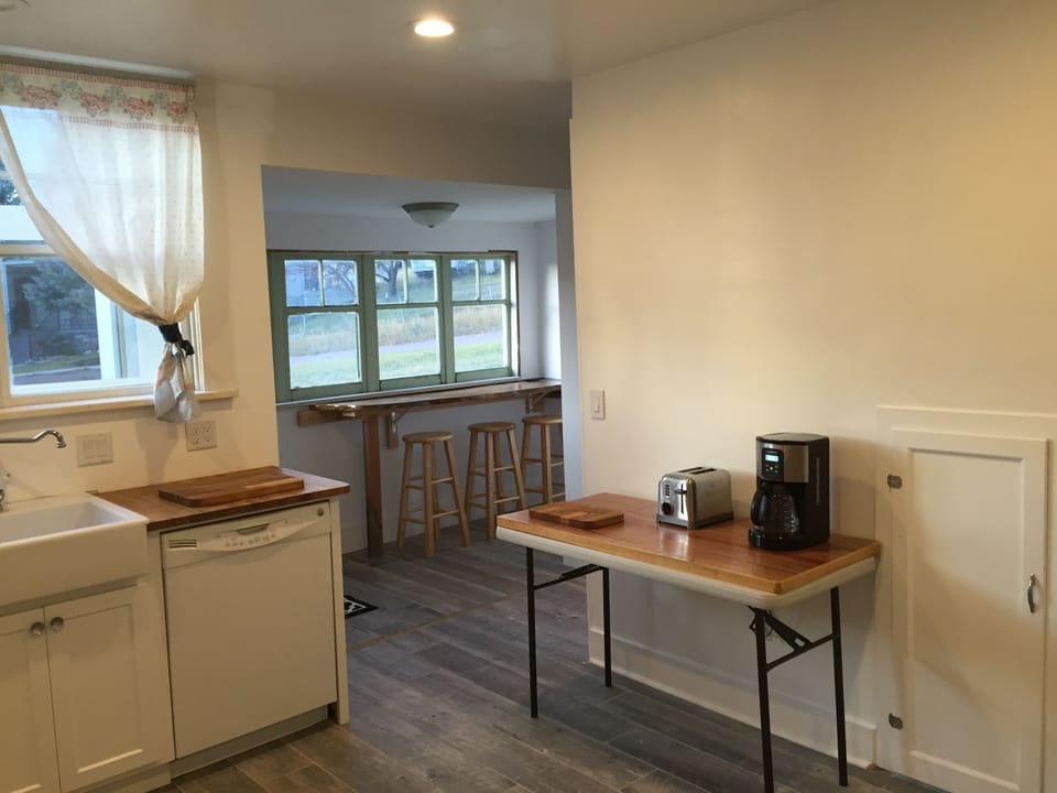 Kitchen and breakfast  sun room