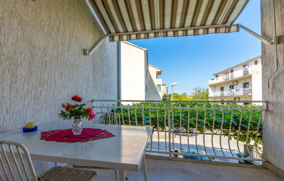 balcony-terrace