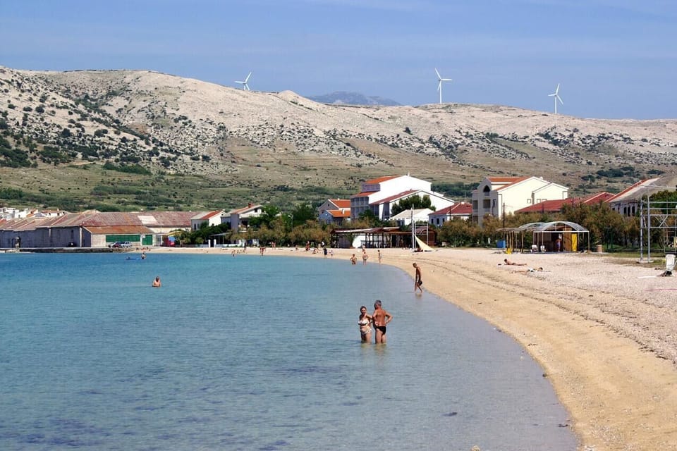 Nearby beaches