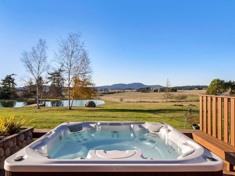 Watch the sun set and relax in the 6 person hot tub