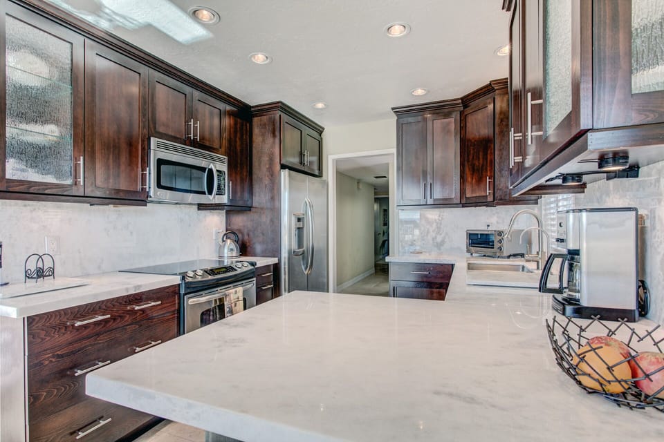 Lots of counter space!