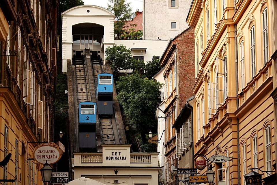 Funicular to Upper Town - 2 min walk.