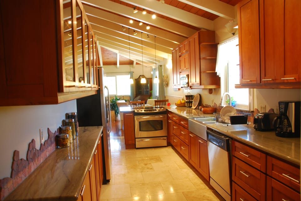 Make yourself a gourmet meal in the large fully equipped kitchen.