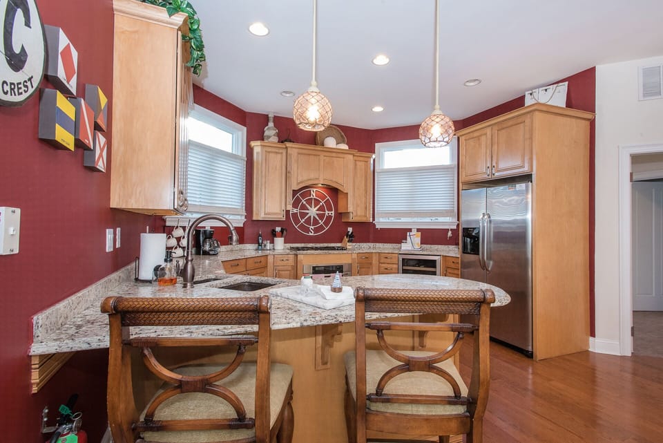 Breakfast bar and granite counters