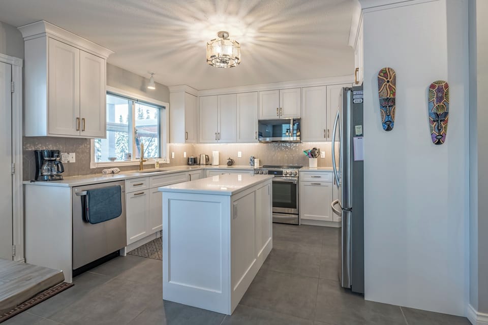 Large Kitchen with an Island 