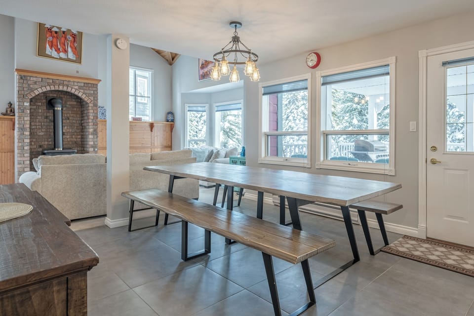 Dining Room with Large Dining Table 